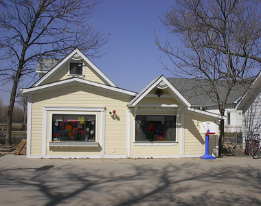 Country Kid's Preschool. This is the original one-room Highlandlake school built in 1878. It is now a preschool.